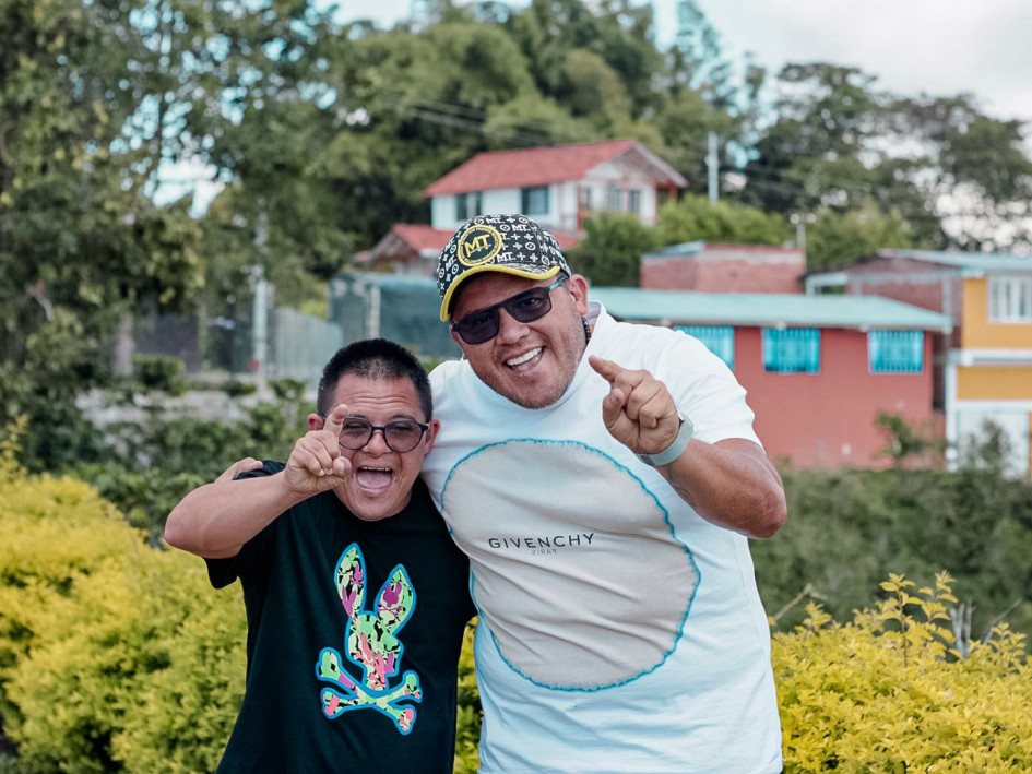Wilches y el Alcíbar acompañan eventos en fundaciones, con el objetivo de darles alegría a los niños y jóvenes con síndrome de Down, entre otros. Wilches y el Alcíbar acompañan eventos en fundaciones, con el objetivo de darles alegría a los niños y jóvenes con síndrome de Down, entre otros.