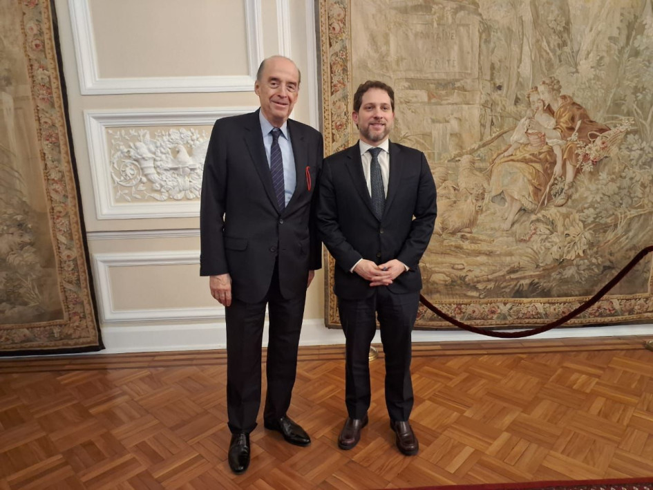 El canciller Álvaro Leyva participó el lunes en la reunión que tuvo lugar en la Casa de Nariño con el consejero Principal Adjunto de Seguridad Nacional, Jon Finer. El canciller Álvaro Leyva participó el lunes en la reunión que tuvo lugar en la Casa de Nariño con el consejero Principal Adjunto de Seguridad Nacional, Jon Finer.