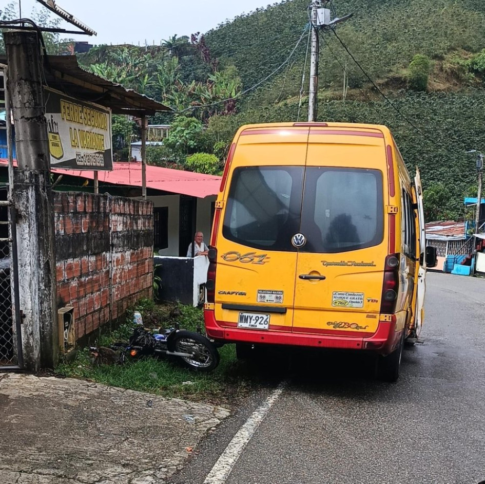 Sitio del accidente en la vía Fresno (Tolima) - Manizales. Sitio del accidente en la vía Fresno (Tolima) - Manizales.