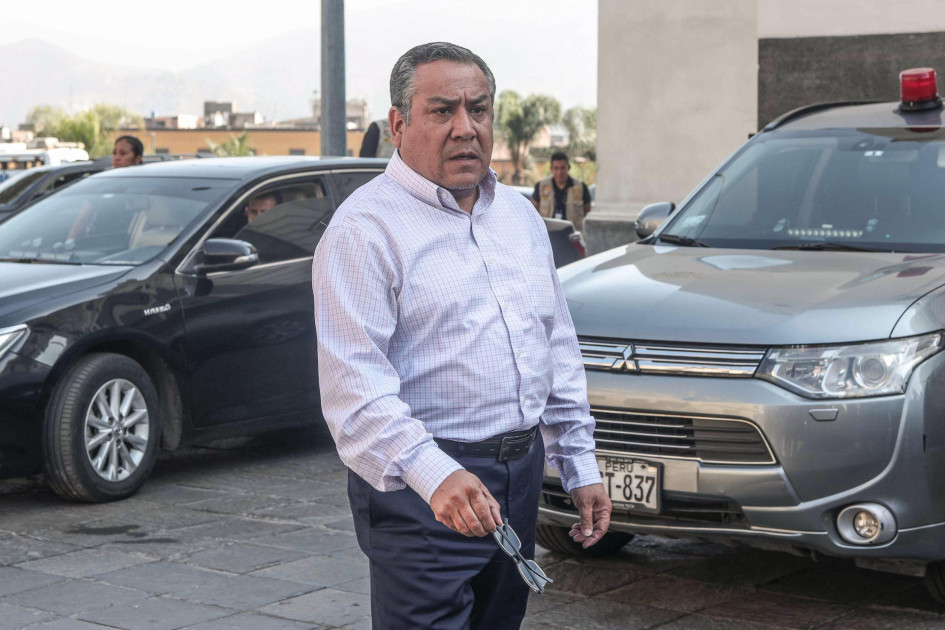 l presidente del Consejo de Ministros de Perú, Gustavo Adrianzén, llega a dar declaraciones a periodistas este sábado, afuera del Palacio de Gobierno de Perú en Lima (Perú). l presidente del Consejo de Ministros de Perú, Gustavo Adrianzén, llega a dar declaraciones a periodistas este sábado, afuera del Palacio de Gobierno de Perú en Lima (Perú).