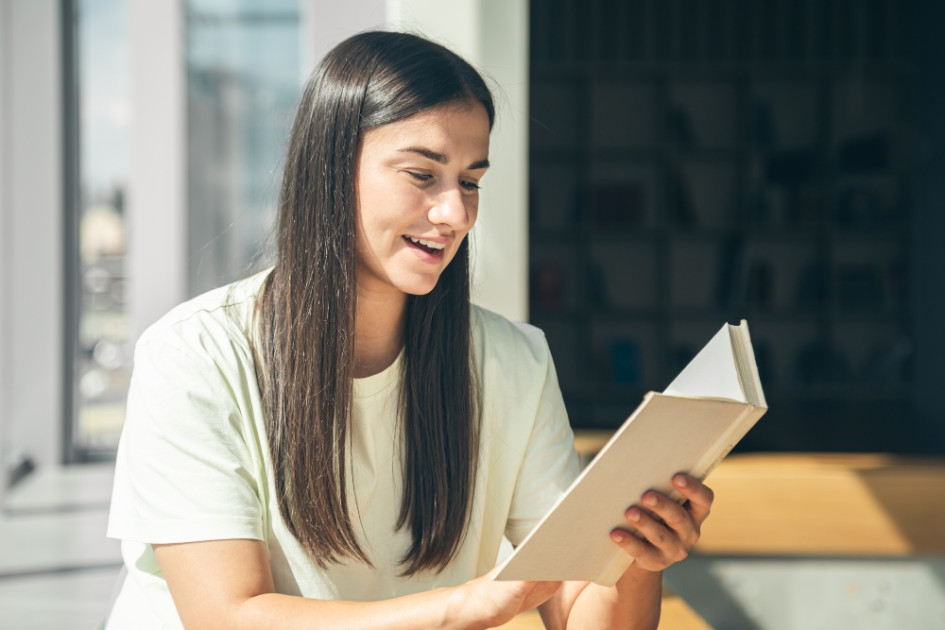 La invitación es para cualquier tipo de persona que esté interesada en leer alguna parte de su texto preferido. La invitación es para cualquier tipo de persona que esté interesada en leer alguna parte de su texto preferido.
