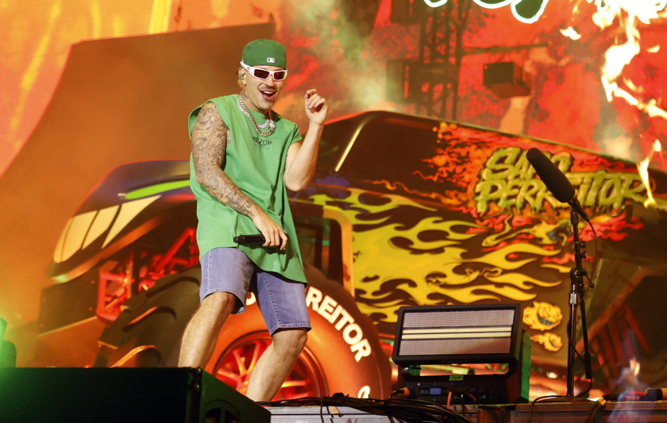 El cantante Feid se presenta durante el tercer día del festival Estéreo Picnic este sábado en la noche, en el Parque Metropolitano Simón Bolívar de Bogotá. El cantante Feid se presenta durante el tercer día del festival Estéreo Picnic este sábado en la noche, en el Parque Metropolitano Simón Bolívar de Bogotá.