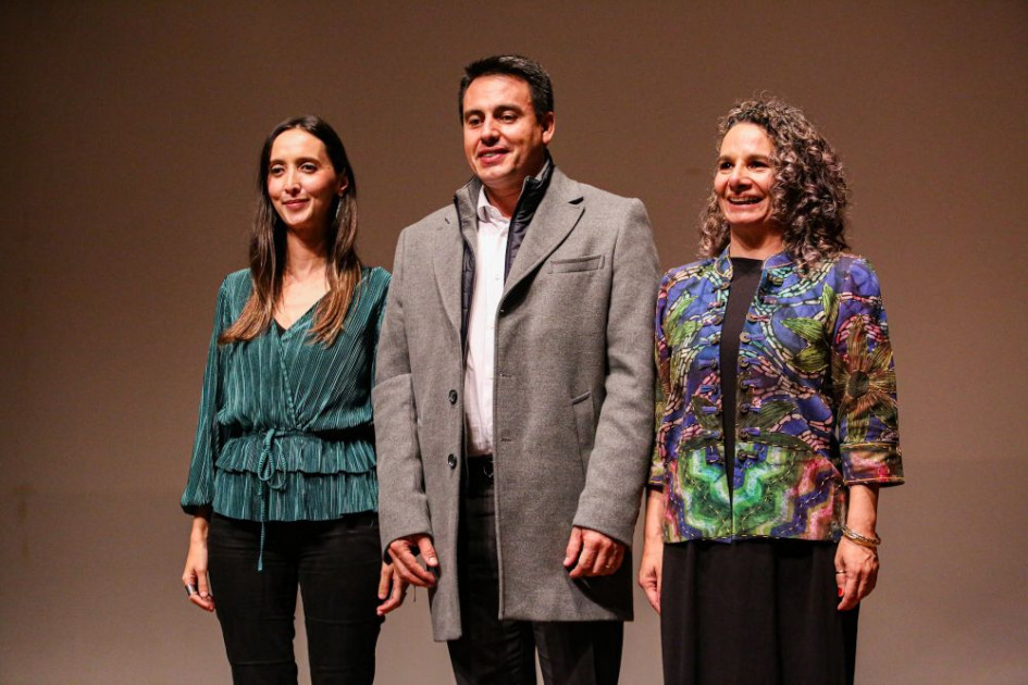 Mónica Londoño Arango, gerente de la Promotora de Eventos y Turismo; el alcalde de Manizales, Jorge Eduardo Rojas y la secretaria de Cultura y Civismo, Paula Londoño Vallejo. Mónica Londoño Arango, gerente de la Promotora de Eventos y Turismo; el alcalde de Manizales, Jorge Eduardo Rojas y la secretaria de Cultura y Civismo, Paula Londoño Vallejo.