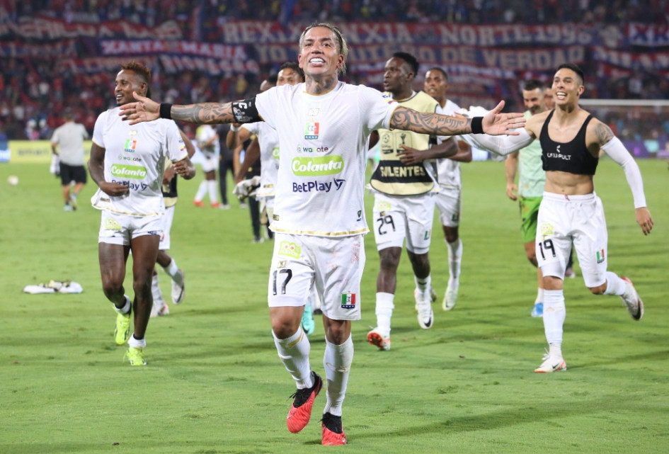 Dayro Moreno en la celebración de su gol 225 en la Liga colombiana. Dayro Moreno en la celebración de su gol 225 en la Liga colombiana.
