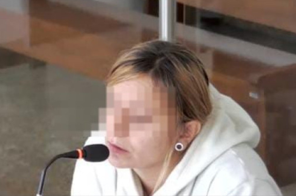 La señalada se mostró muy asustada durante la audiencia. Al final la dejaron libre, no pidieron medida para ella. La señalada se mostró muy asustada durante la audiencia. Al final la dejaron libre, no pidieron medida para ella.