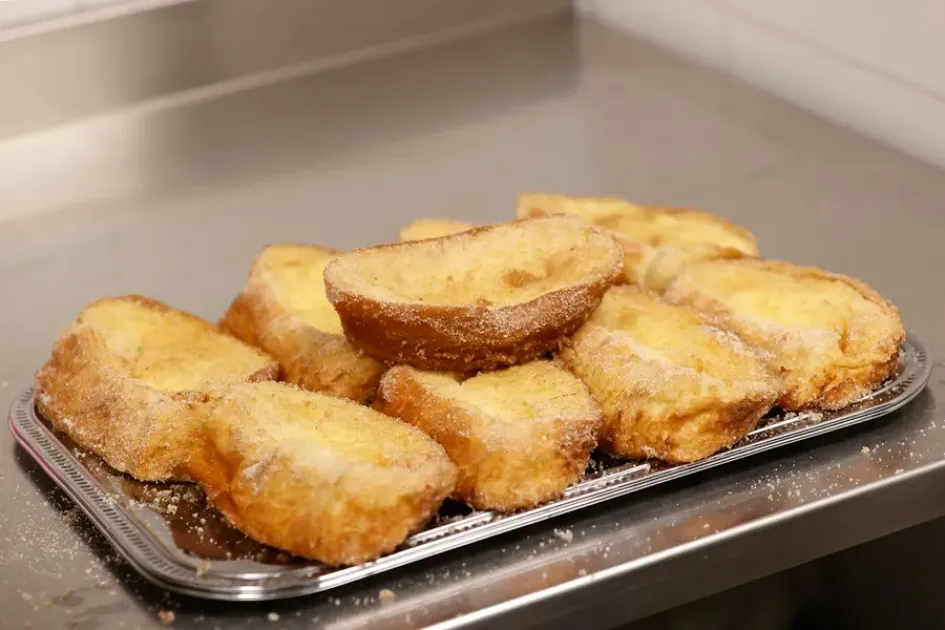 Torrija, receta de Semana Santa. Torrija, receta de Semana Santa.