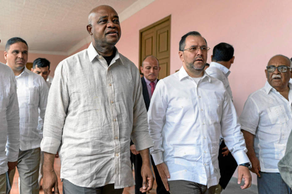 El ministro de Exteriores colombiano, Luis Gilberto Murillo, y su homólogo venezolano, Yván Gil, definieron los temas sobre los que conversarán hoy los presidentes de ambos países. El ministro de Exteriores colombiano, Luis Gilberto Murillo, y su homólogo venezolano, Yván Gil, definieron los temas sobre los que conversarán hoy los presidentes de ambos países.