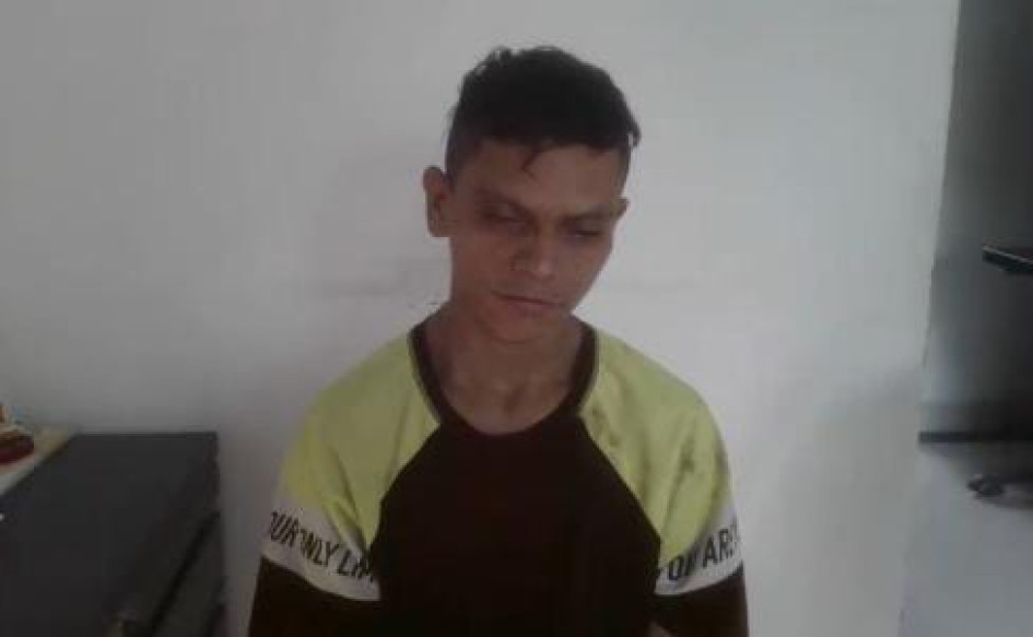 El señalado. El señalado.