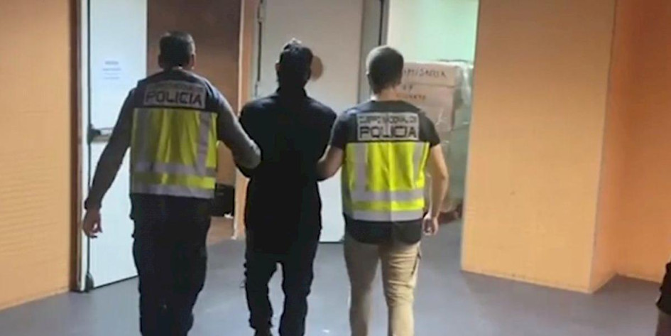 El supuesto criminal de Tuluá (Valle del Cauca) fue capturado en Denia (España). El supuesto criminal de Tuluá (Valle del Cauca) fue capturado en Denia (España).