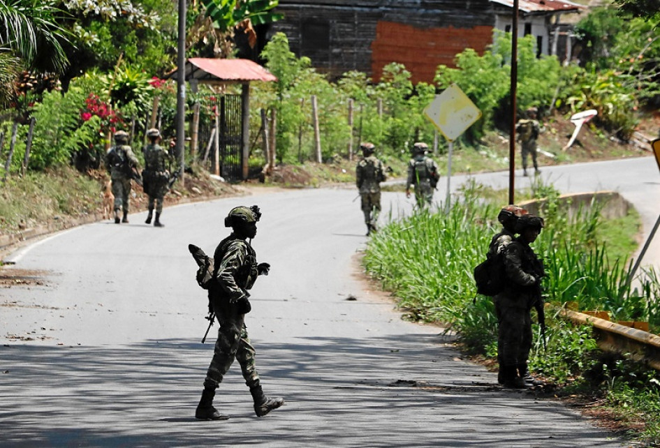 15 combatientes del Estado Mayor Central murieron tras la ofensiva del Ejército en El Plateado, corregimiento de Argelia (Cauca). Otros 12 quedaron heridos. 15 combatientes del Estado Mayor Central murieron tras la ofensiva del Ejército en El Plateado, corregimiento de Argelia (Cauca). Otros 12 quedaron heridos.