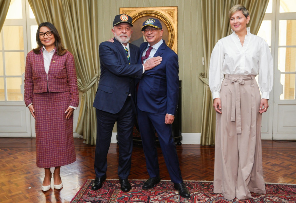 A los presidentes de Brasil, Luiz Inácio Lula da Silva (izquierda), y Colombia, Gustavo Petro, los acompañaron sus esposas, Rosângela Lula da Silva y Verónica Alcocer. A los presidentes de Brasil, Luiz Inácio Lula da Silva (izquierda), y Colombia, Gustavo Petro, los acompañaron sus esposas, Rosângela Lula da Silva y Verónica Alcocer.