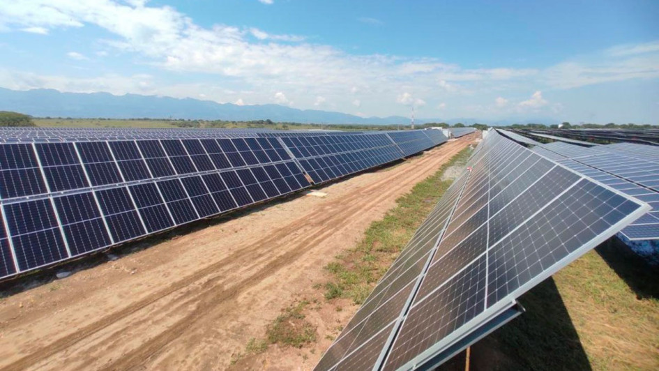 El proyecto Parque Solar Fotovoltaico Amanecer sería el segundo de este tipo en Caldas. En el país sería el decimonoveno. El proyecto Parque Solar Fotovoltaico Amanecer sería el segundo de este tipo en Caldas. En el país sería el decimonoveno.