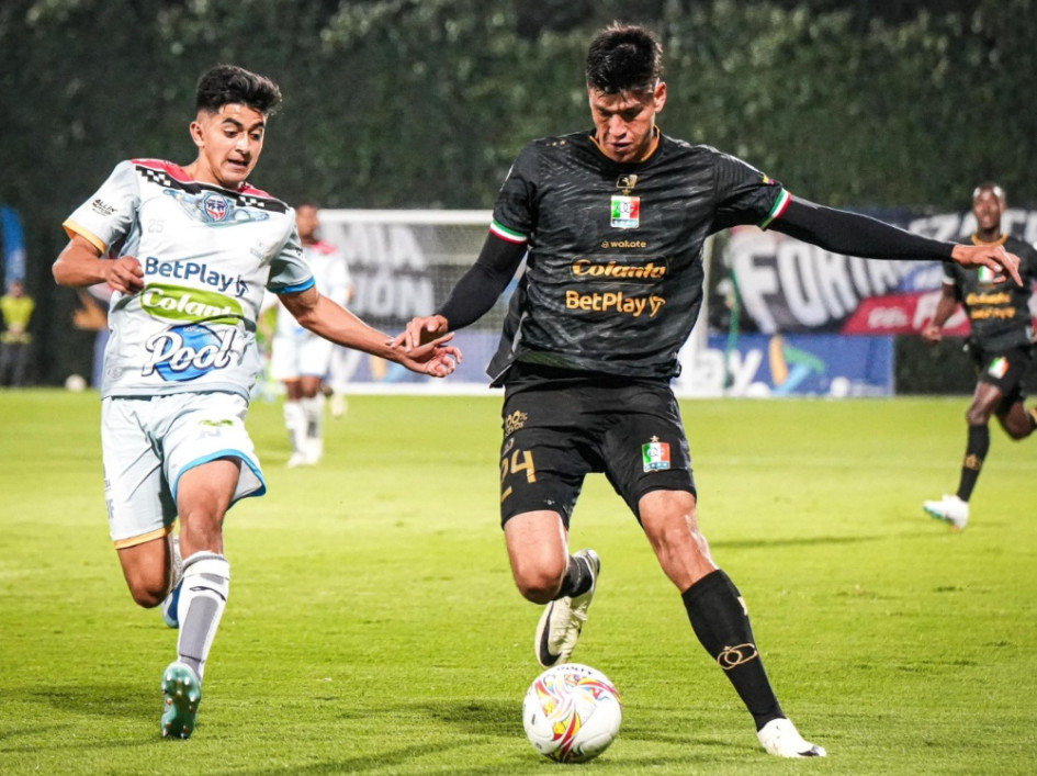 Santiago Cubides fue titular con el Once Caldas, pero no pudo marcar gol como sí lo hizo cuando fue suplente en la primera fase de la Copa y en los dos partidos entró y convirtió. Santiago Cubides fue titular con el Once Caldas, pero no pudo marcar gol como sí lo hizo cuando fue suplente en la primera fase de la Copa y en los dos partidos entró y convirtió.