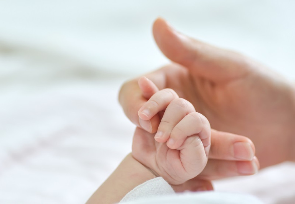 El bebé tenía 18 meses de nacido. El bebé tenía 18 meses de nacido.