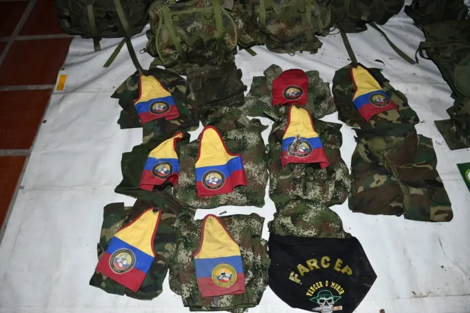 Uniformes de la disidencia de las Farc Uniformes de la disidencia de las Farc