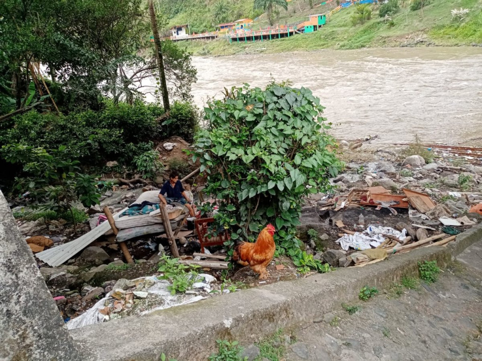 Fotos | Julián García | LA PATRIA Algunos se ubican a orillas del Cauca y abajo del puente. Fotos | Julián García | LA PATRIA Algunos se ubican a orillas del Cauca y abajo del puente.