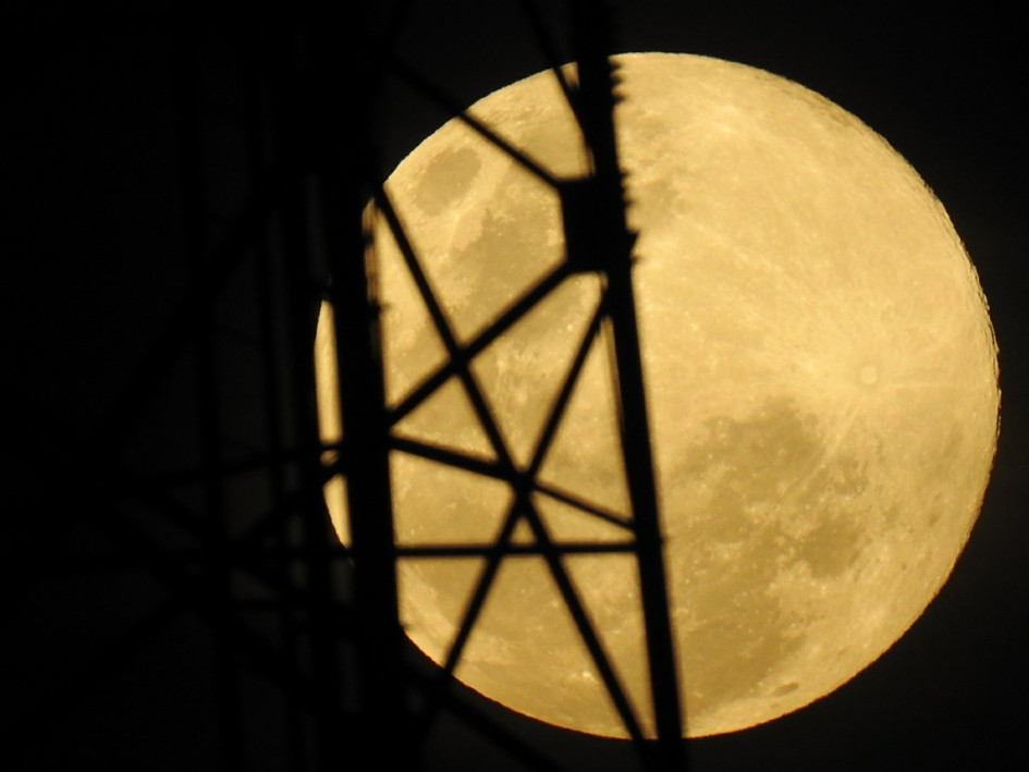 Luna llena de abril del 2020. Luna llena de abril del 2020.