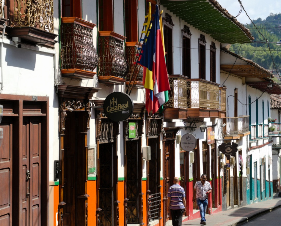 Salamina cumplirá sus 200 años el 8 de junio de 1825. Salamina cumplirá sus 200 años el 8 de junio de 1825.