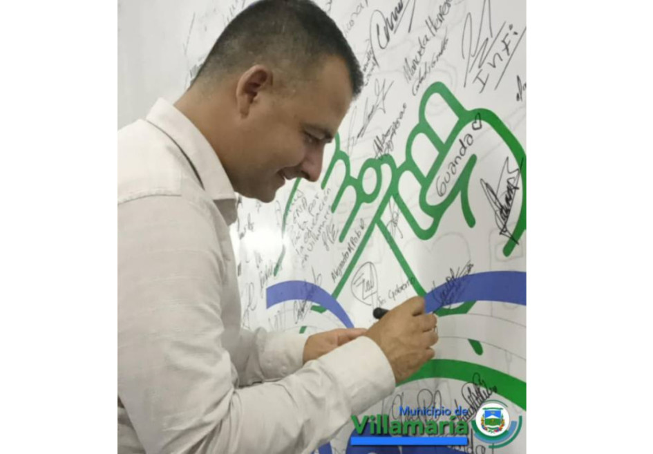 En Villamaría firmaron un pacto, liderado por el alcalde, Jonier Alejandro Ramírez, para el mejoramiento de la infraestructura de los colegios urbanos y rurales. En Villamaría firmaron un pacto, liderado por el alcalde, Jonier Alejandro Ramírez, para el mejoramiento de la infraestructura de los colegios urbanos y rurales.
