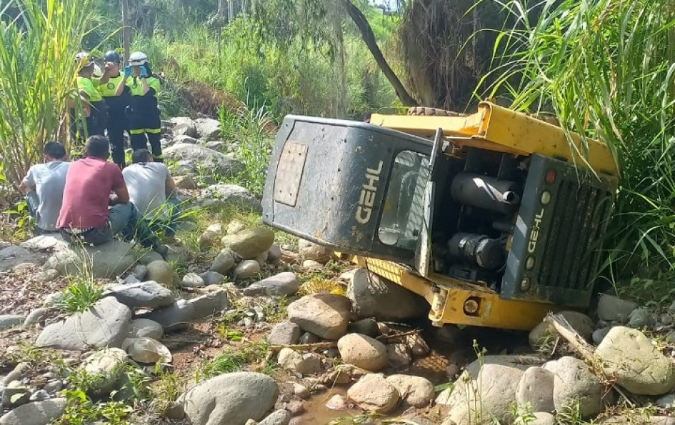 El operario murió en el lugar del incidente. El operario murió en el lugar del incidente.