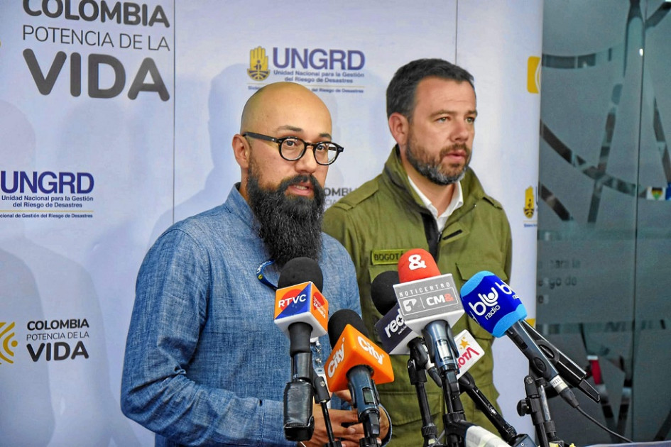 "El saqueo de la UNGRD no nació con Olmedo López, la Unidad ha sido víctima de una organización criminal que se ha adaptado a varios directores. Espero que la Fiscalía y la Corte Suprema lleven a la cárcel a todos los involucrados en esto a lo largo de los últimos 12 años", dijo Carrillo en su cuenta de X. "El saqueo de la UNGRD no nació con Olmedo López, la Unidad ha sido víctima de una organización criminal que se ha adaptado a varios directores. Espero que la Fiscalía y la Corte Suprema lleven a la cárcel a todos los involucrados en esto a lo largo de los últimos 12 años", dijo Carrillo en su cuenta de X.