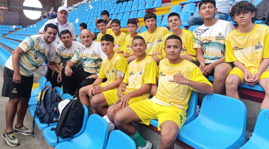 El equipo de Caldas, medallista de bronce en la fase nacional de los Juegos Intercolegiados. El equipo de Caldas, medallista de bronce en la fase nacional de los Juegos Intercolegiados.
