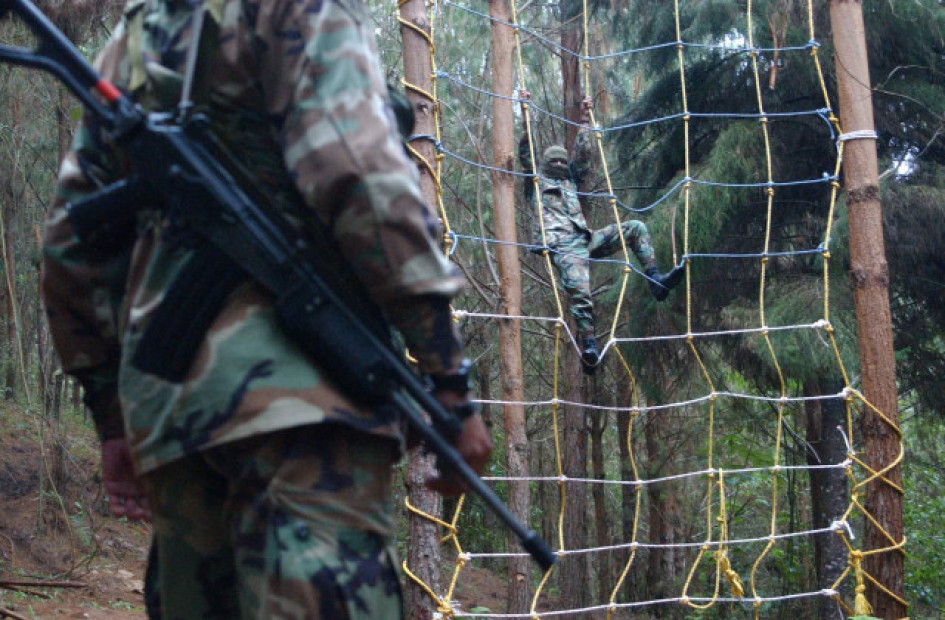 Paramilitares del Frente Cacique Pipintá Paramilitares del Frente Cacique Pipintá