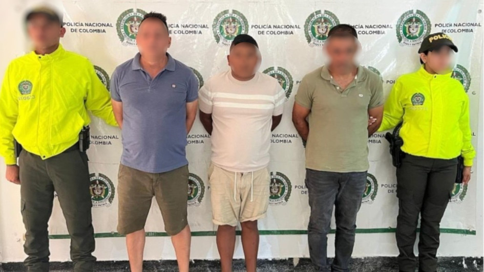 Las autoridades les incautaron 302 kilos de cocaína. Les imputaron los delitos de concierto para delinquir y tráfico de estupefacientes. Las autoridades les incautaron 302 kilos de cocaína. Les imputaron los delitos de concierto para delinquir y tráfico de estupefacientes.