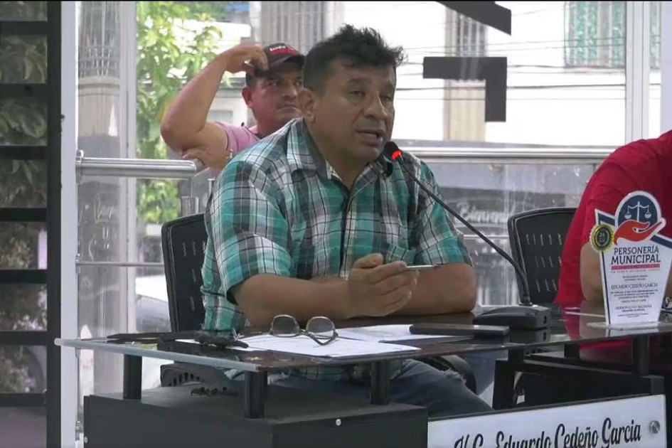 Eduardo Cedeño, concejal liberal de San Vicente del Caguán (Caquetá), fue asesinado a tiros en la noche de este sábado. Eduardo Cedeño, concejal liberal de San Vicente del Caguán (Caquetá), fue asesinado a tiros en la noche de este sábado.