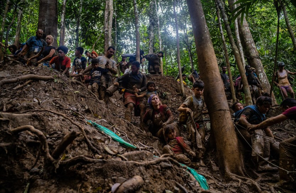 Esta es una de las fotografías que el fotoperiodista manizaleño Federico Ríos tomó en el Tapón del Darién. Esta es una de las fotografías que el fotoperiodista manizaleño Federico Ríos tomó en el Tapón del Darién.