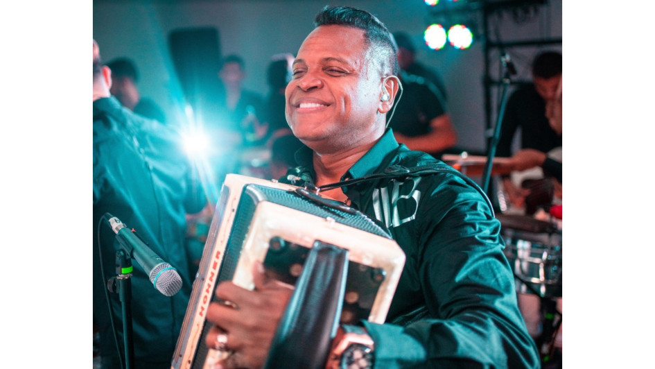 El vallenatero Ómar Geles tenía 57 años. Murió en su natal Valledupar, capital del Cesar. El vallenatero Ómar Geles tenía 57 años. Murió en su natal Valledupar, capital del Cesar.