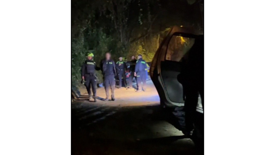 Momento de la captura del uniformado señalado. Momento de la captura del uniformado señalado.