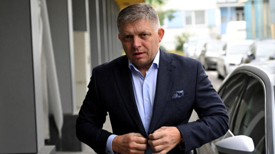 Robert Fico, primer ministro de Eslovaquia. Robert Fico, primer ministro de Eslovaquia.