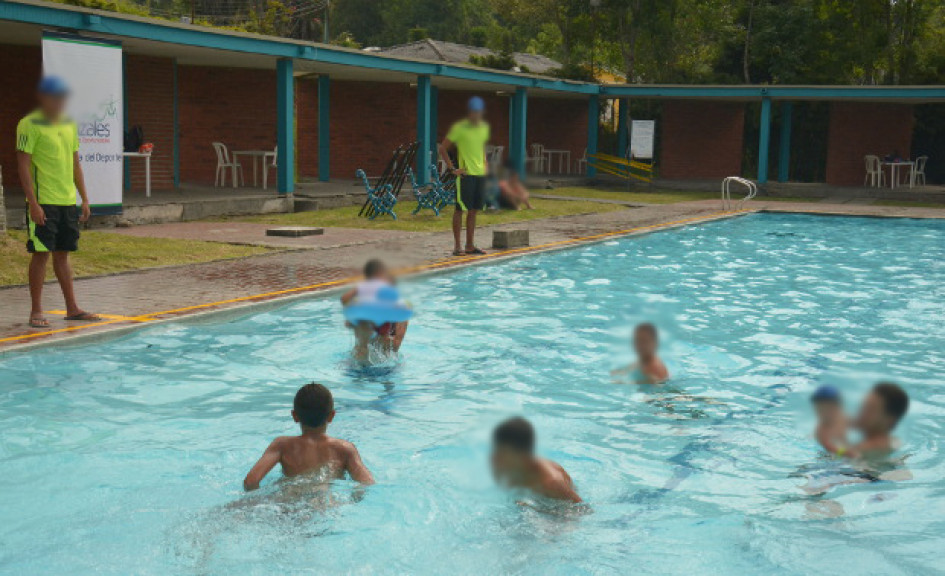 El caso ocurrió en la piscina-escuela del Bosque Popular El Prado. El caso ocurrió en la piscina-escuela del Bosque Popular El Prado.