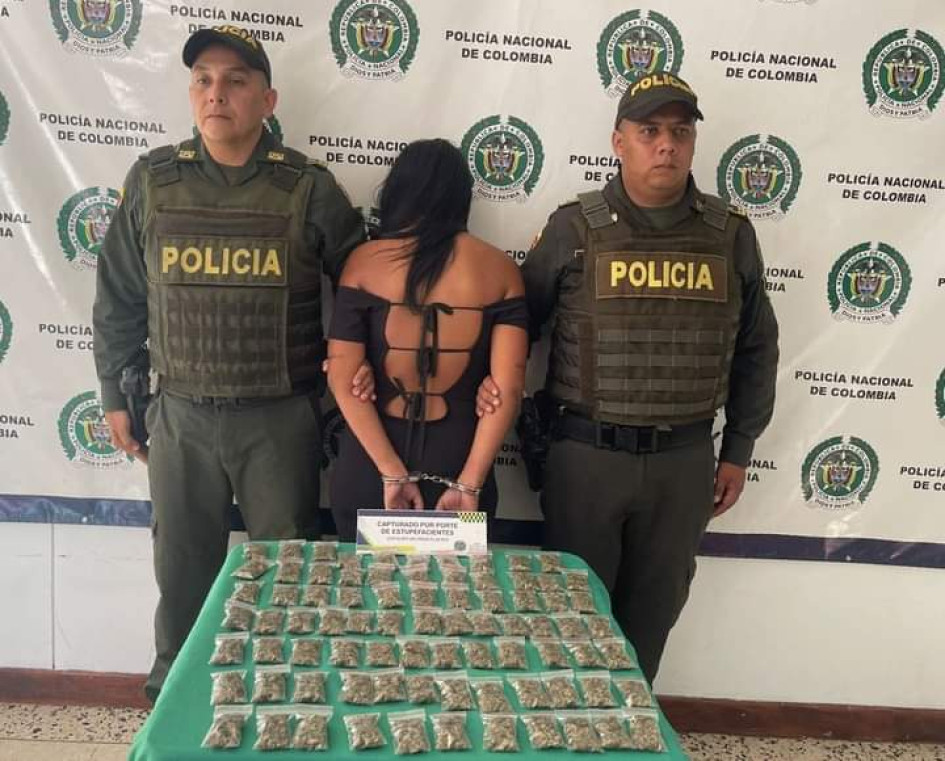 Esta es la mujer capturada en Supía (Caldas) con las dosis de marihuana. Esta es la mujer capturada en Supía (Caldas) con las dosis de marihuana.