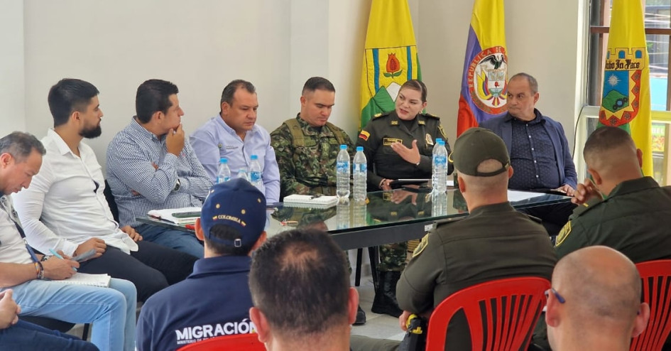 Consejo de seguridad en Arauca, corregimiento de Palestina (Caldas). Consejo de seguridad en Arauca, corregimiento de Palestina (Caldas).