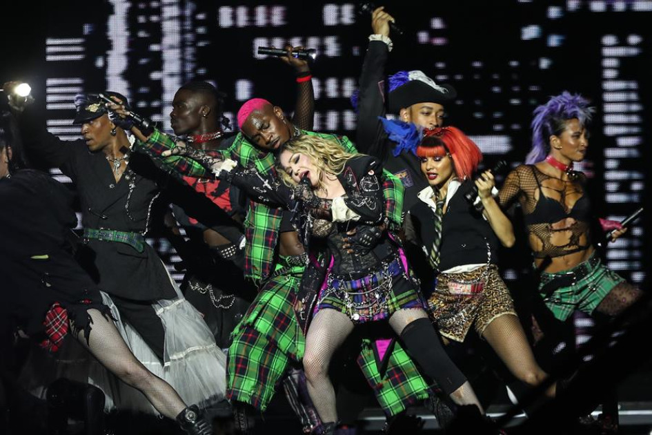 Madonna en Río de Janeiro La cantante Madonna se presentó en un concierto gratuito, única presentación de su gira The Celebration Tour en Suramérica, este sábado en la playa de Copacabana en Río de Janeiro (Brasil).