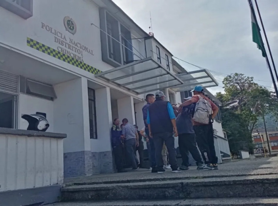 Las torturas se habrían dado entre las residencias y en el traslado a la estación de Policía. Las torturas se habrían dado entre las residencias y en el traslado a la estación de Policía.