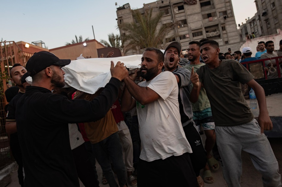 Foto | EFE | LA PATRIA La situación de las familias ante las muertes en Rafah. Foto | EFE | LA PATRIA La situación de las familias ante las muertes en Rafah.