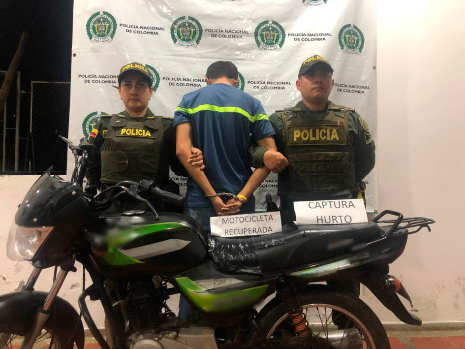 La moto. La moto.