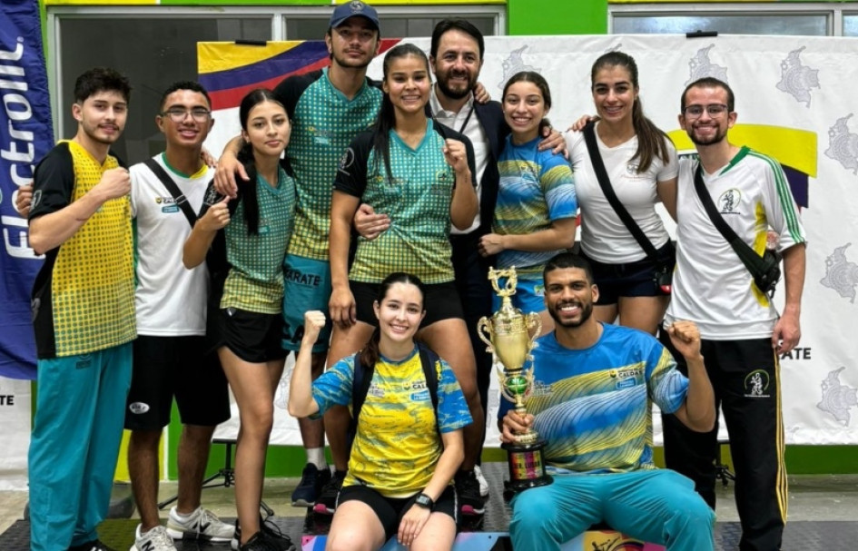 Parte de los medallistas en Valledupar. Parte de los medallistas en Valledupar.