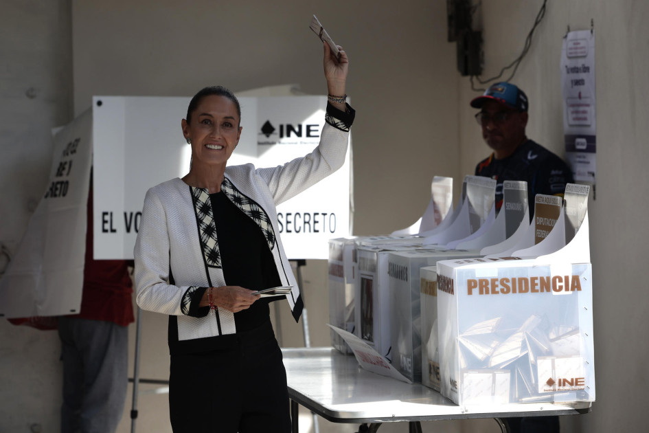 Claudia Sheinbaum La candidata oficialista a la presidencia de México, Claudia Sheinbaum, votó el domingo en un colegio electoral en la Ciudad de México.