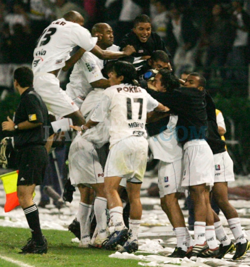 El 1 de julio del 2024 el Once Caldas tocó la cima del fútbol continental. Ese logro también fue detonante para que llegara la división de su dirigencia y las malas decisiones. El 1 de julio del 2024 el Once Caldas tocó la cima del fútbol continental. Ese logro también fue detonante para que llegara la división de su dirigencia y las malas decisiones.