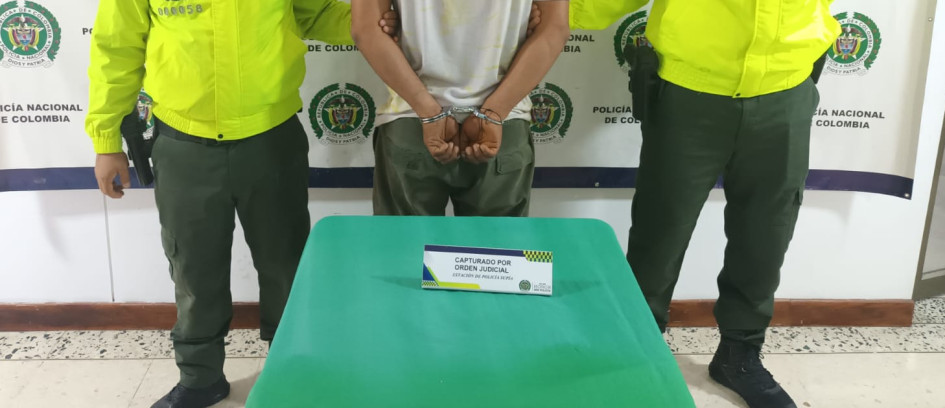 El capturado deberá responder por intento de homicidio y porte ilegal de armas de fuego. El capturado deberá responder por intento de homicidio y porte ilegal de armas de fuego.