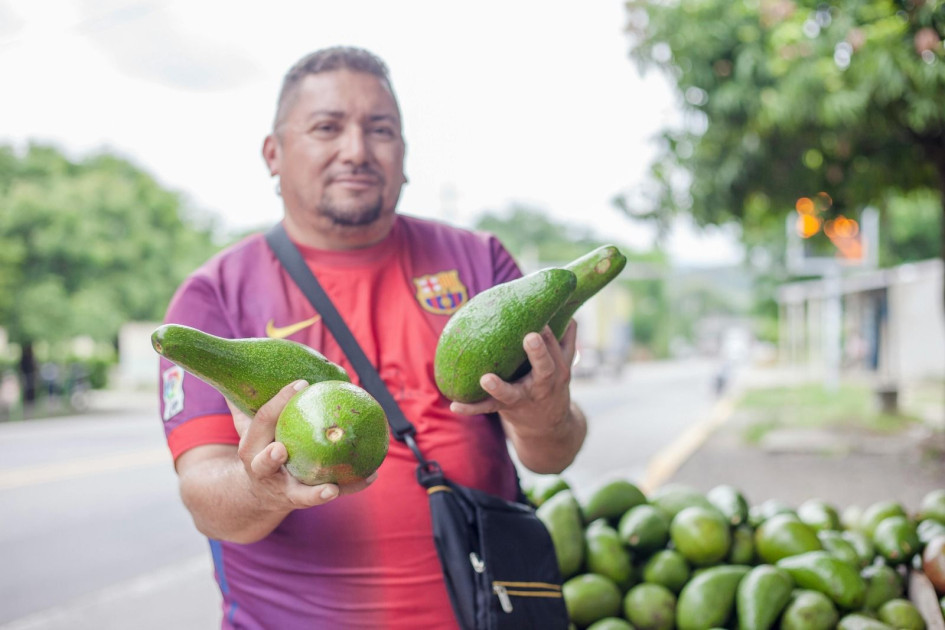 Contrarrestar los préstamos 'gota a gota' es el objetivo de la Línea Especial de Microcrédito del Fondo para el Financiamiento del Sector Agropecuario (Finagro), que subsidia los créditos de pequeños productores en todo el país. Contrarrestar los préstamos 'gota a gota' es el objetivo de la Línea Especial de Microcrédito del Fondo para el Financiamiento del Sector Agropecuario (Finagro), que subsidia los créditos de pequeños productores en todo el país.