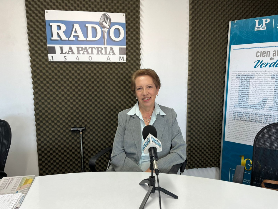 Clara López Estrada, directora ejecutiva del Centro Colombo Americano de Manizales. Clara López Estrada, directora ejecutiva del Centro Colombo Americano de Manizales.