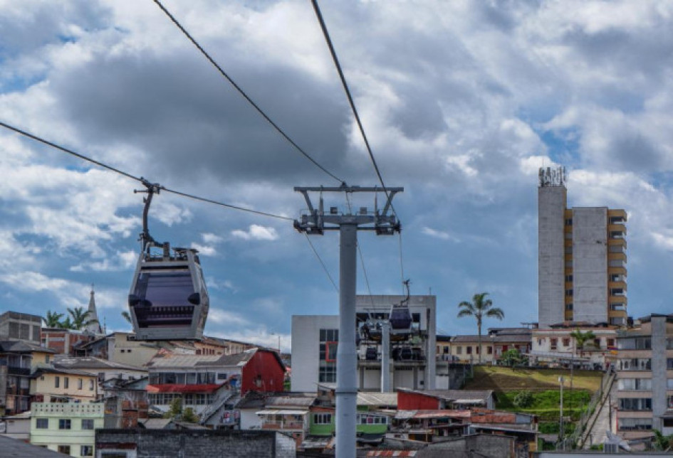 El gerente de la Asociación Cable Aéreo Manizales, Andrés Felipe Ortiz Álvarez, habló con LA PATRIA sobre el mantenimiento diario que se le realiza a este medio de transporte público en la ciudad y se solidarizó con Medellín. Conozca los protocolos de seguridad. El gerente de la Asociación Cable Aéreo Manizales, Andrés Felipe Ortiz Álvarez, habló con LA PATRIA sobre el mantenimiento diario que se le realiza a este medio de transporte público en la ciudad y se solidarizó con Medellín. Conozca los protocolos de seguridad.