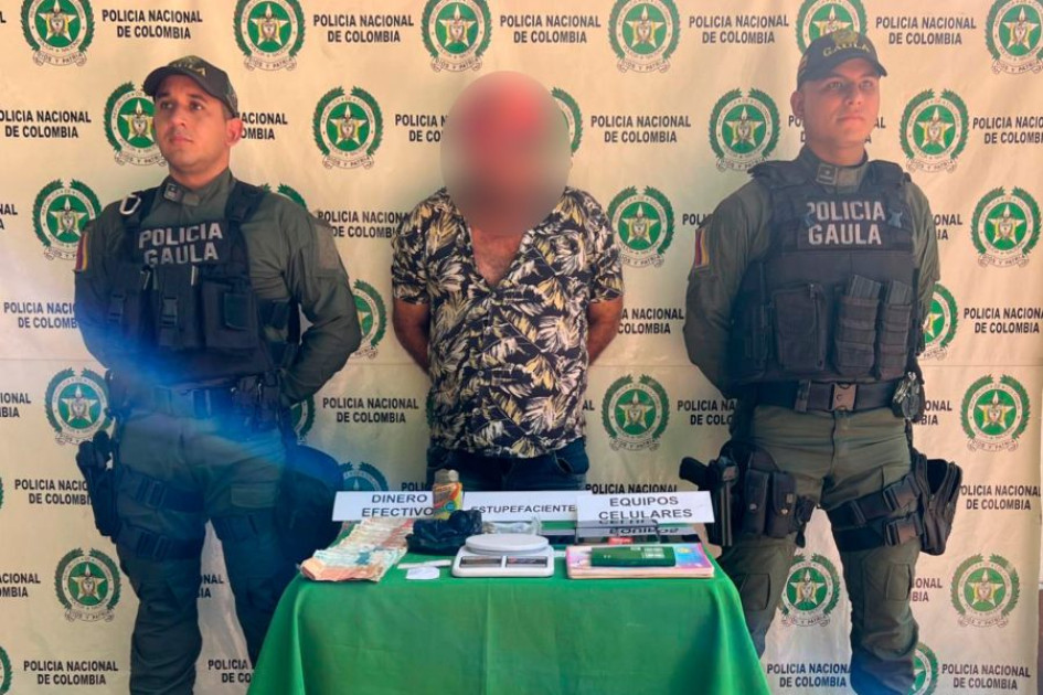 Capturaron a alias “Barbas”, quien se hacía pasar como integrante del Clan del Golfo para extorsionar a comerciantes. Capturaron a alias “Barbas”, quien se hacía pasar como integrante del Clan del Golfo para extorsionar a comerciantes.
