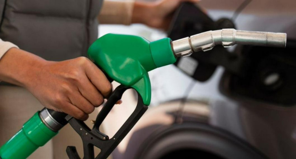 La norma no aplica en las bombas de gasolina ni para los distribuidores minoristas, indicó el ministro de Hacienda. La norma no aplica en las bombas de gasolina ni para los distribuidores minoristas, indicó el ministro de Hacienda.