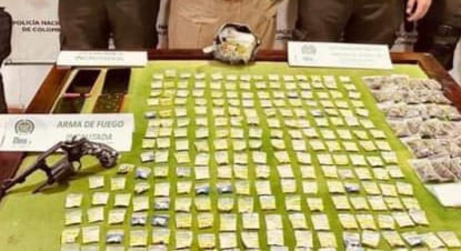 Estos son los elementos incautados en la captura a alias Cabezón en Pácora (Caldas). Estos son los elementos incautados en la captura a alias Cabezón en Pácora (Caldas).